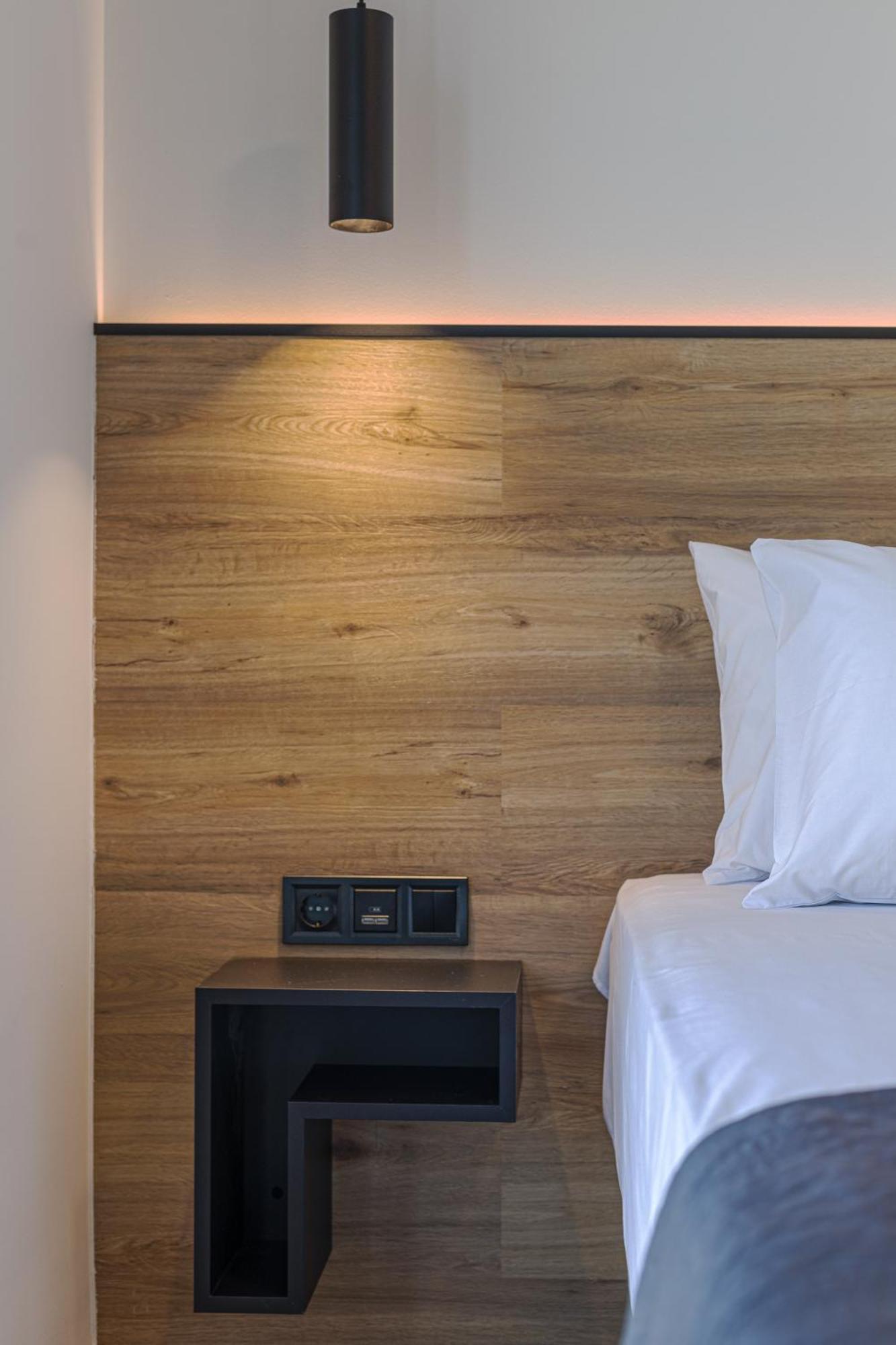 The Meta Stay-rooftop Access Sunny Atenas